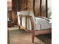 Letto in legno con gambe L950nArte brottoa prezzo ribassato