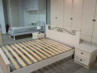 Letto in legno con gambe NinfeaArtigianalea prezzo scontato