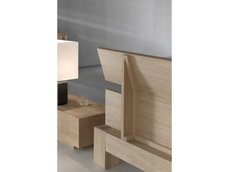 Letto in legno con giroletto Letto in pieno rovere spazzolato Md work a prezzo ribassato