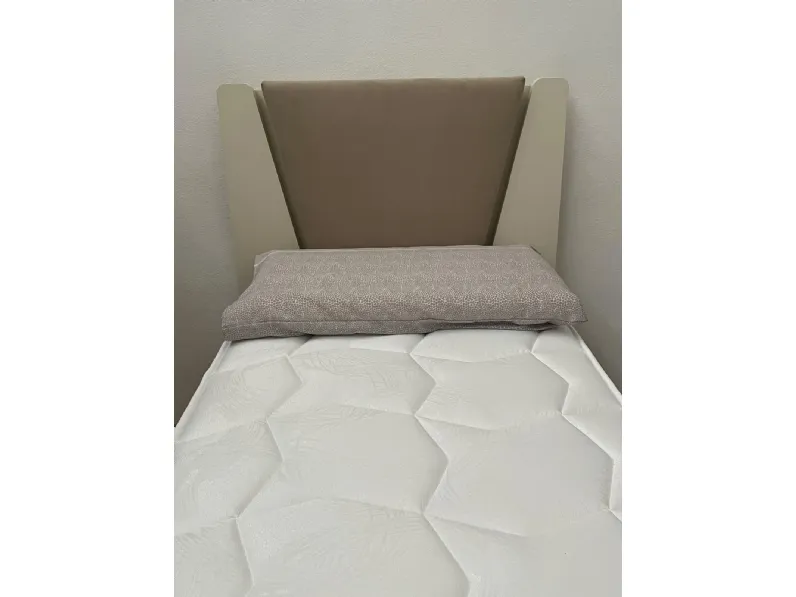 Letto in legno modello Letto wow cloth moretti compact di Moretti compact camerette scontato 36%