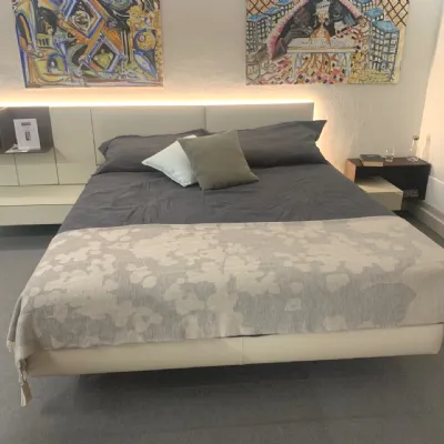 Letto moderno con giroletto Ecletto Sangiacomo a prezzo scontato