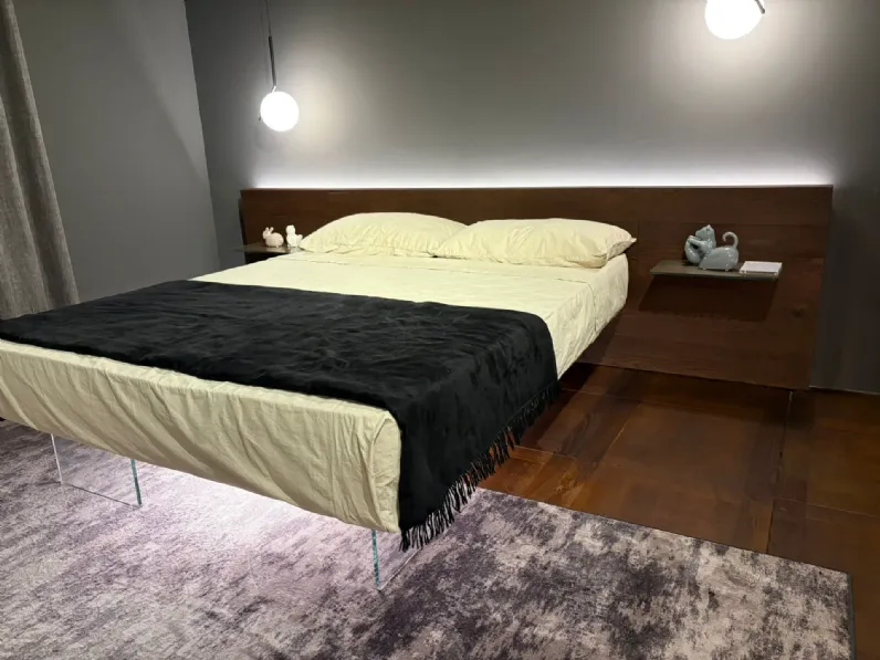 Letto in legno modello Letto air frestanding di Lago scontato 30%