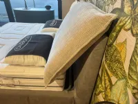 Letto moderno Leilah Gamma con un ribasso del 26%