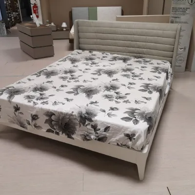 Letto moderno Leonard Napol con uno sconto del 27%