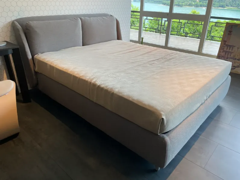 Letto design Letto con testiera curva Zr con un ribasso del 40%