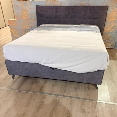 Letto matrimoniale moderno Letto cut filo Samoa a prezzo scontato