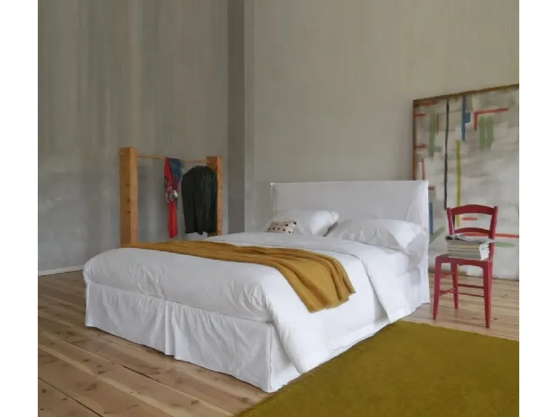 Letto moderno Letto matrimoniale ghost 80.e Gervasoni con un ribasso del 27%