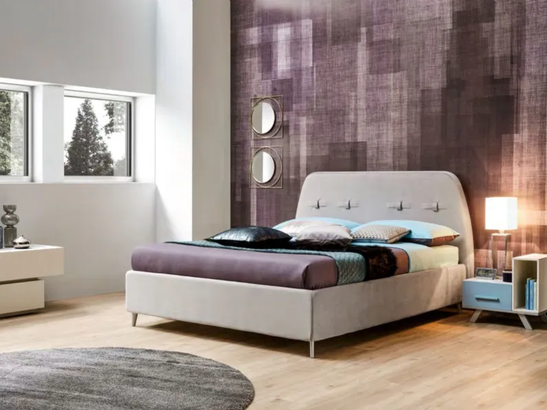 LETTO Letto matrimoniale marie in tessuto povere con decorazione in testata Collezione esclusiva in OFFERTA OUTLET