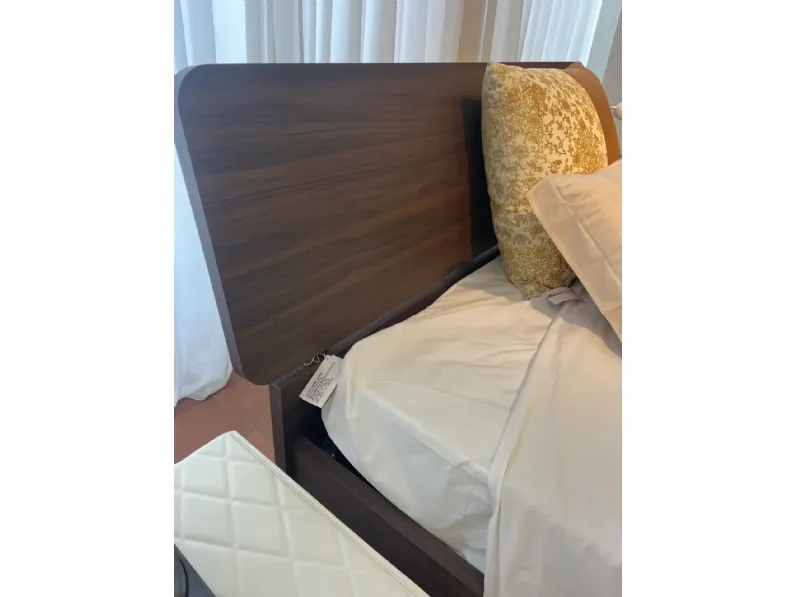 Letto in legno con piedini Letto una piazza e mezzoOrmea prezzo scontato