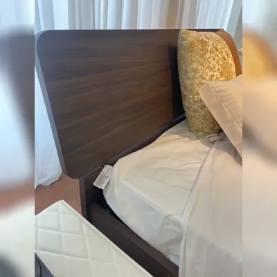 Letto in legno con piedini Letto una piazza e mezzoOrmea prezzo scontato