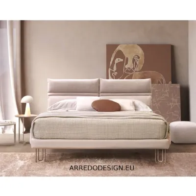 Letto imbottito modello Linus di Rosini scontato 30%