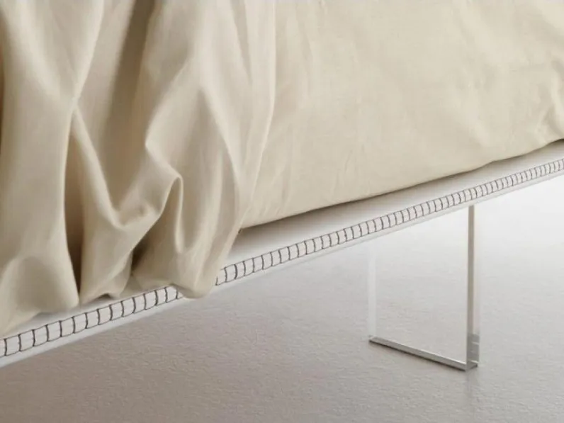 Approfitta dello sconto 31% sul letto Brillant autoportante di Samoa