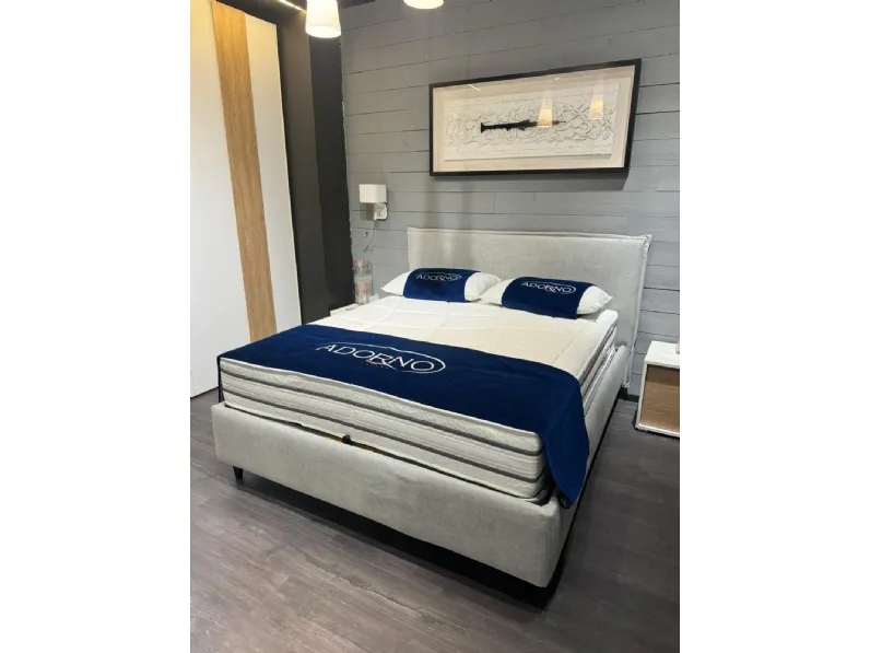 Letto moderno con contenitore Chanel Gamma a prezzo ribassato