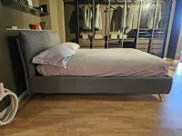 Letto imbottito modello Cinque di Tempur scontato 30%