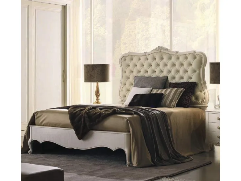 Letto matrimoniale classico Letto agnese con testata in legno intagliato e ecopelle Artigianale a prezzo scontato