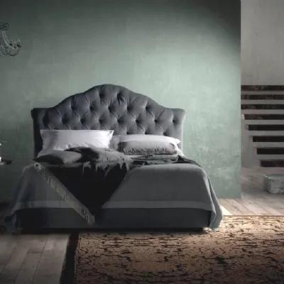 Letto classico Queen Samoa con un ribasso del 35%