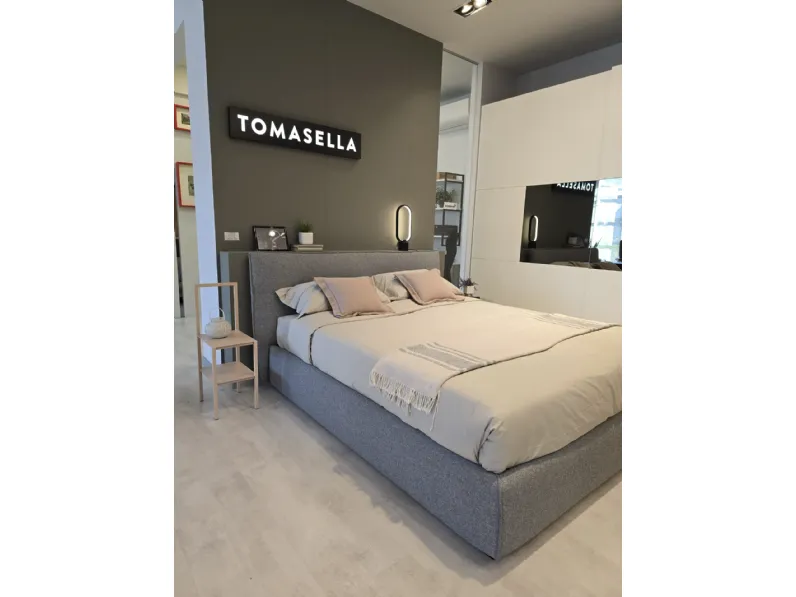 Letto matrimoniale con contenitore Cut Samoa a prezzo ribassato