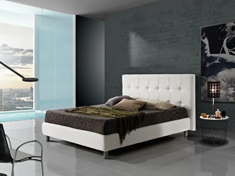 Letto imbottito modello Domino di Artigiana letti scontato 29%