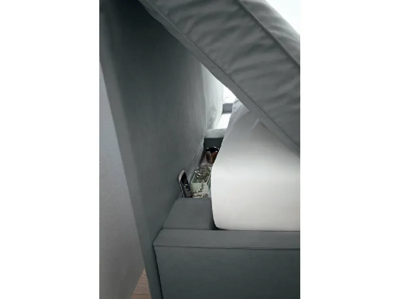 Letto matrimoniale con contenitore George Felis a prezzo ribassato