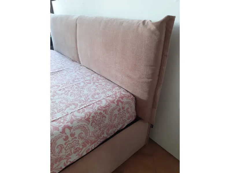 Letto moderno Iorca Bolzan con uno sconto del 29%