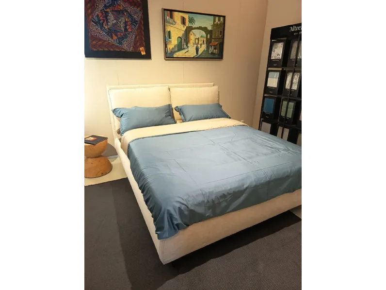 Letto moderno Nisida Altrenotti con uno sconto del 30%