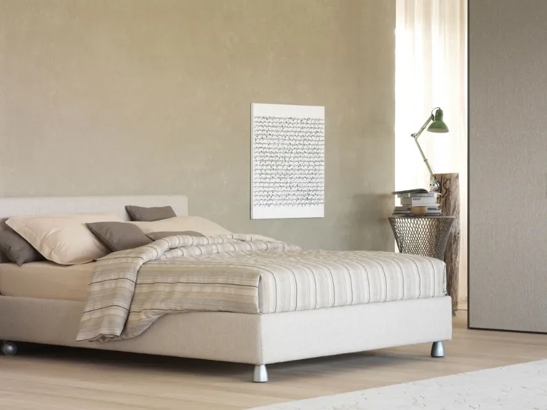 Letto imbottito modello Notturno: scopri il prezzo 