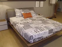 Letto moderno con gambe Abbraccio legno Sangiacomo a prezzo scontato