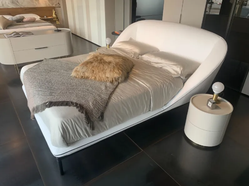 Letto imbottito con piedini Domenica 160x200Piancaa prezzo scontato