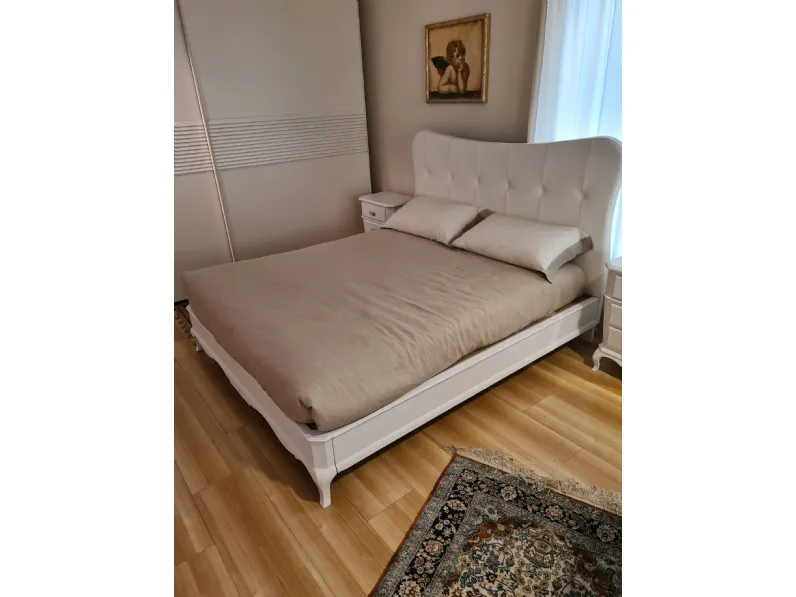 Letto matrimoniale con gambe Lotus Artigianale a prezzo ribassato