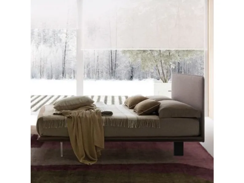 Letto matrimoniale con gambe Snap Le comfort a prezzo scontato