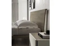 Letto in legno con piedini ZeoArtigianalea prezzo scontato