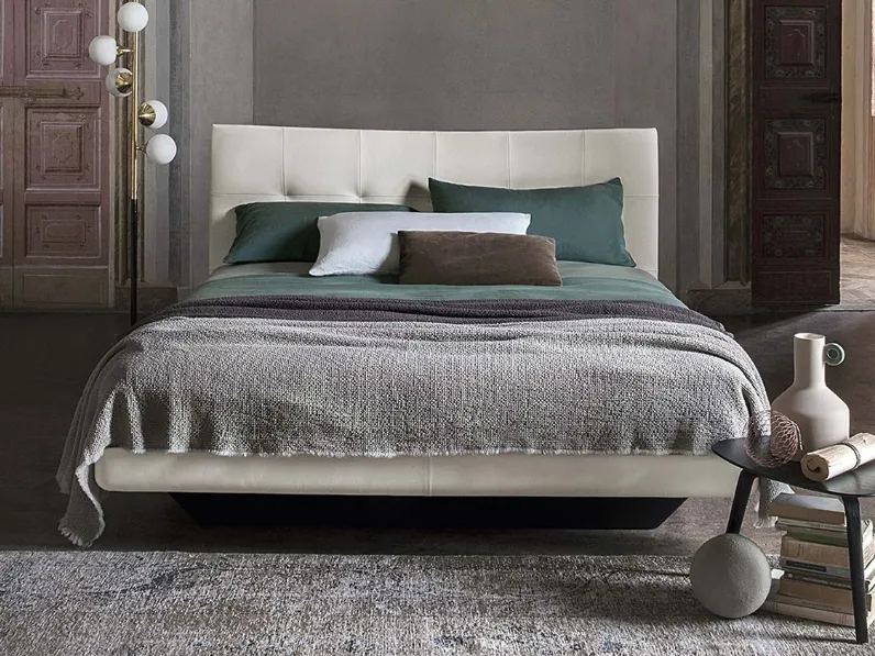 Letto design Aurora due di Poltrona frau SCONTATO 
