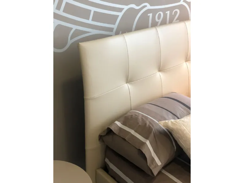 Letto matrimoniale con giroletto Aurora due a prezzo riservato 
