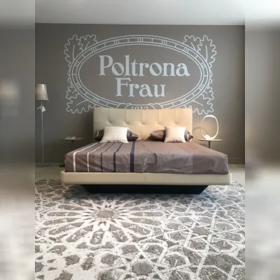 Letto imbottito con giroletto Aurora duePoltrona fraua prezzo ribassato