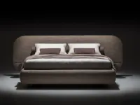 Letto matrimoniale con giroletto B-curve a prezzo riservato 