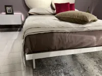Letto matrimoniale con giroletto Bishape Caccaro a prezzo ribassato