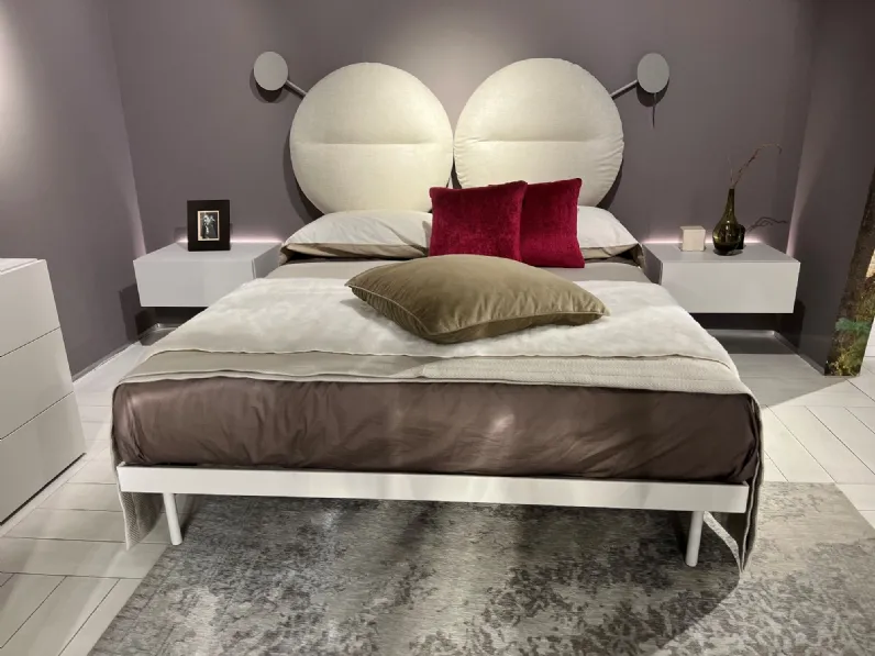 Letto matrimoniale con giroletto Bishape Caccaro a prezzo ribassato