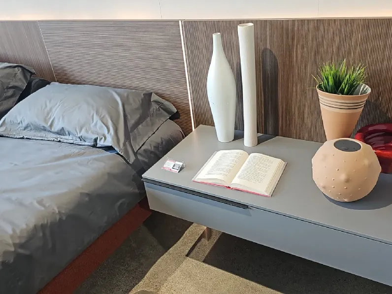 Letto moderno Carre' Adok con uno sconto del 60%