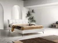 Letto imbottito con giroletto Contemporary�Samoa�a prezzo ribassato
