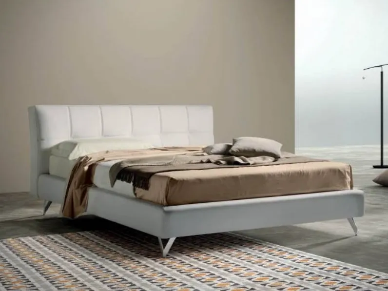 Letto matrimoniale con giroletto Contemporary Samoa a prezzo ribassato