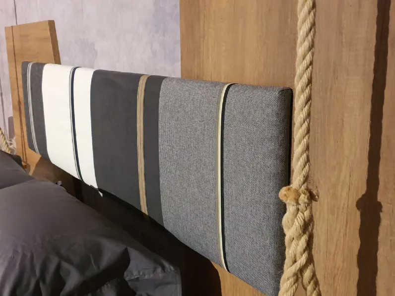 Letto matrimoniale con giroletto Diagonal Tomasella a prezzo scontato