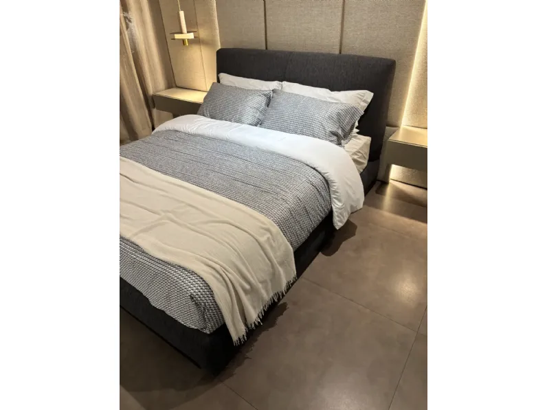 Letto design con giroletto Letto flou modello atelier m Flou a prezzo ribassato