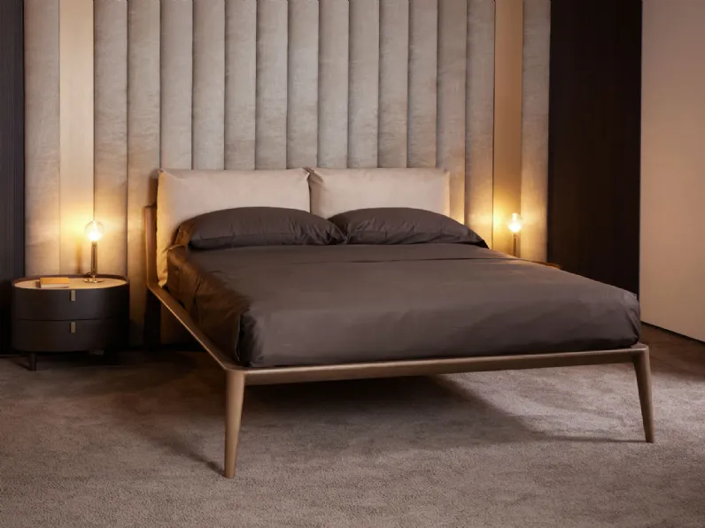 Letto in legno con piedini Aries outlet Diotti.com a prezzo ribassato