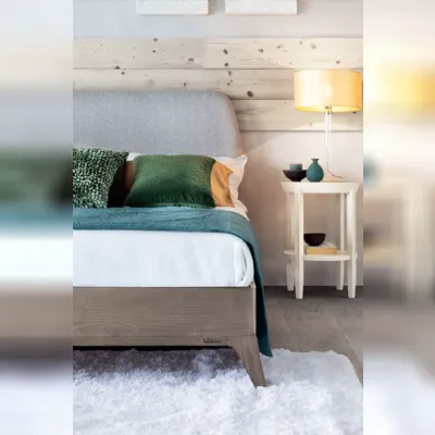 Letto design con piedini Liquirizia Le fablier a prezzo scontato