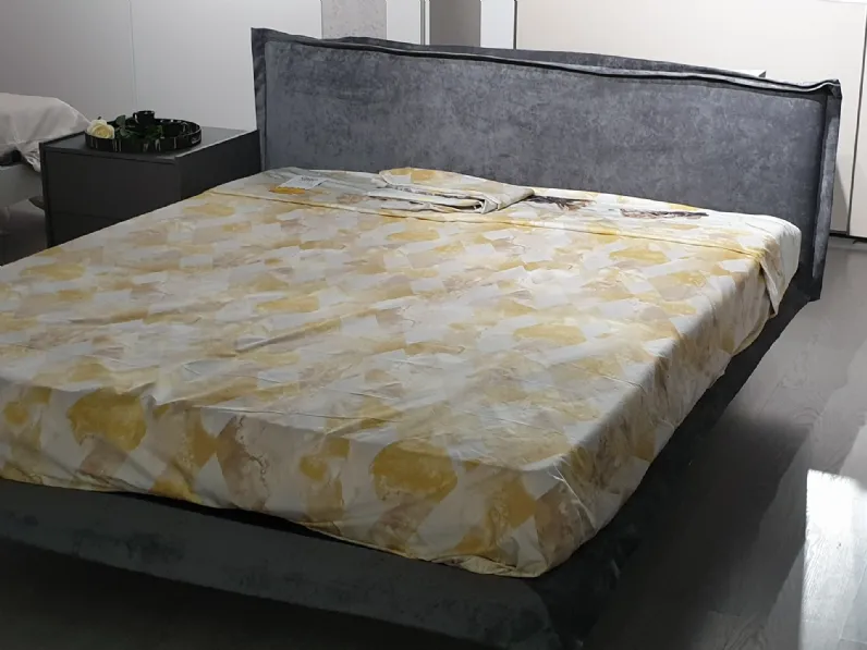 Letto matrimoniale design Armony Dal cin a prezzo ribassato