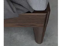 Letto matrimoniale con piedini Clark Giellesse a prezzo scontato