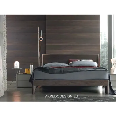 Letto matrimoniale con piedini Clark Giellesse a prezzo scontato