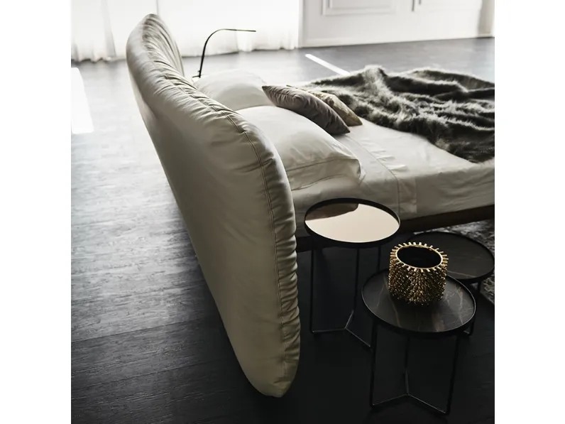 Letto Marlon matrimoniale con gambe. Prezzo speciale!