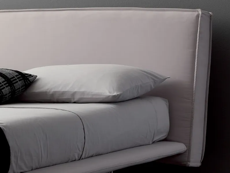 Letto matrimoniale design Onda Artigianale a prezzo ribassato