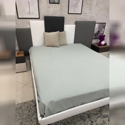 Letto matrimoniale design Skyline Tomasella a prezzo scontato